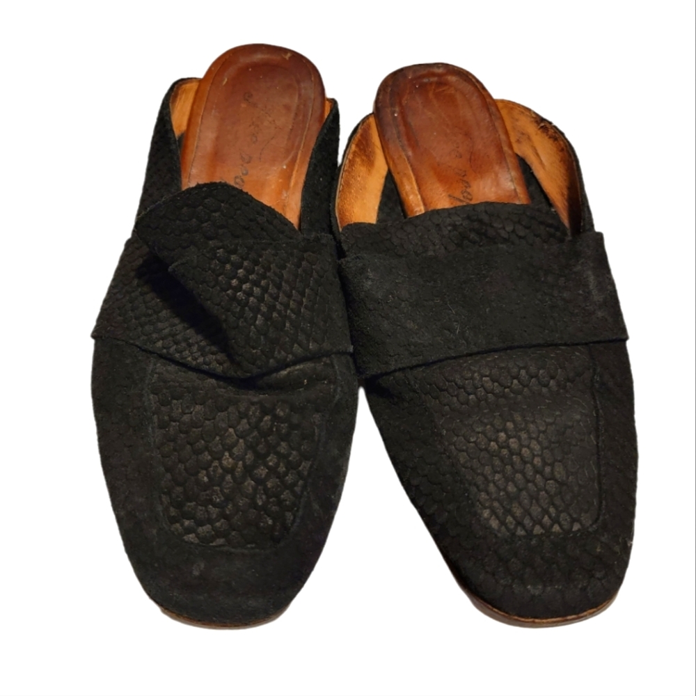 Free People Leather Snakeskin Embossed Suede Mules Size 6/36 Black